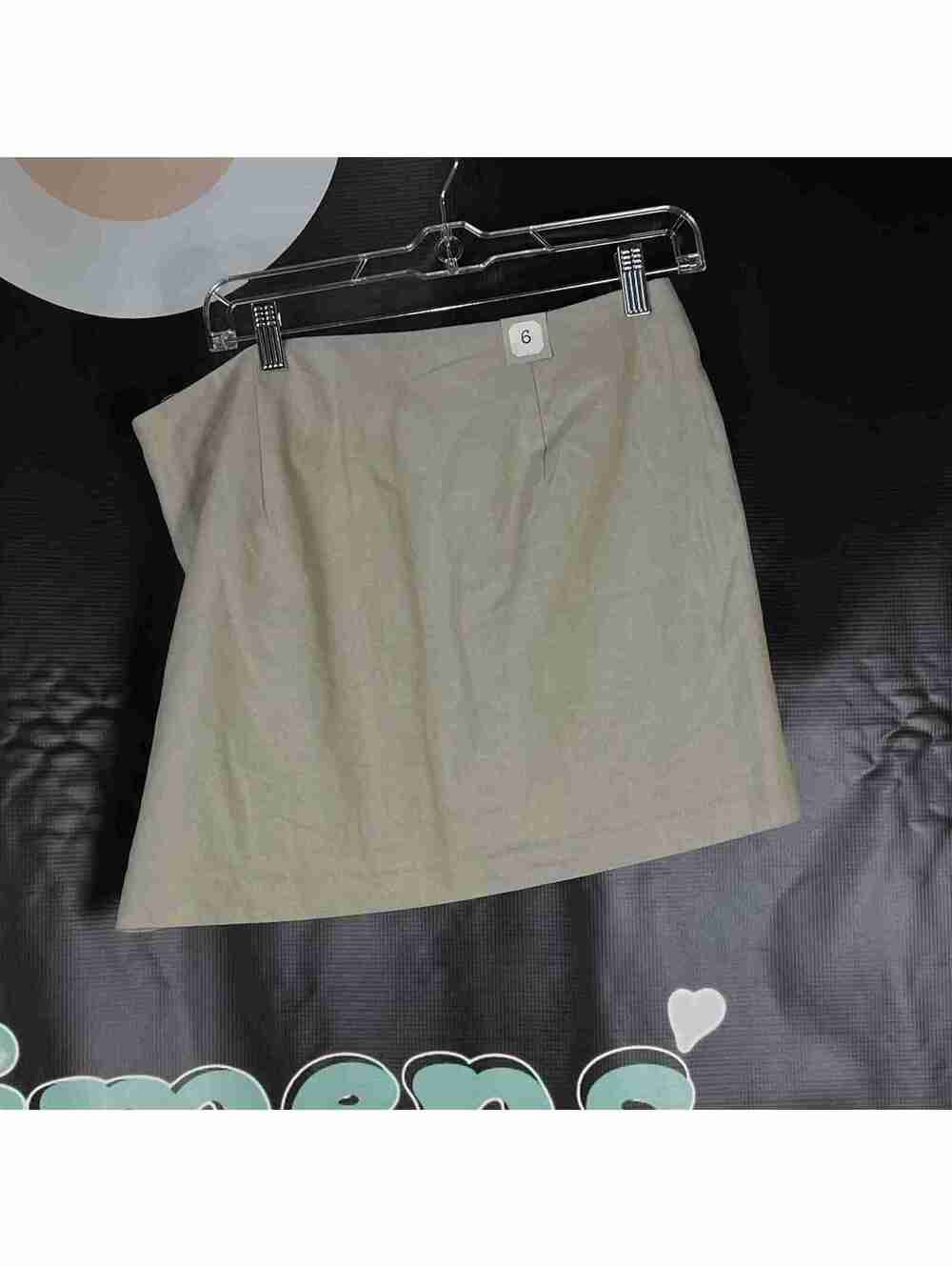 Gap Beige Skirt New with Tag